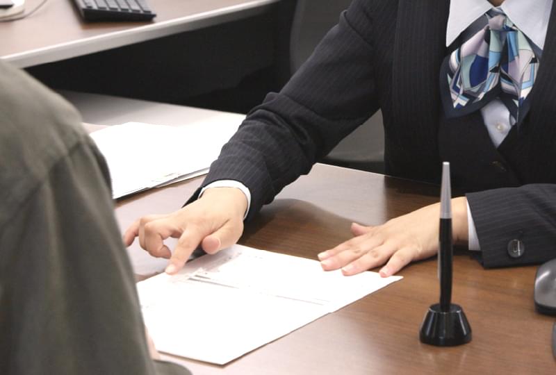 STEP04 入居審査は当日〜3日間程度でご連絡します